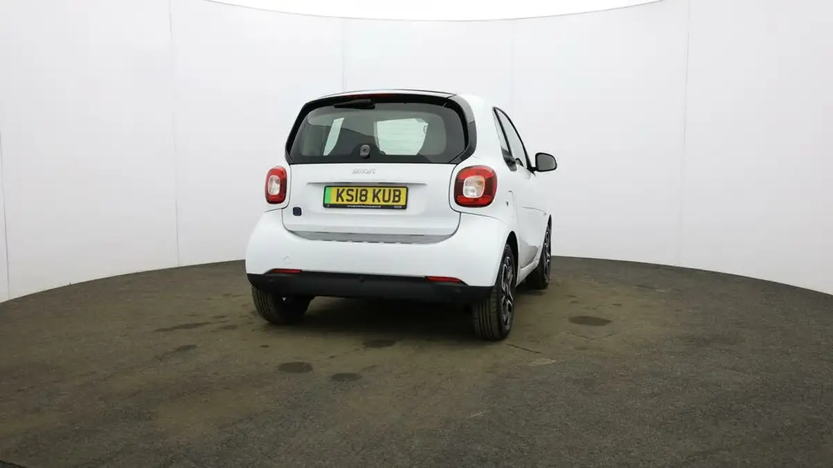 2018-smart-fortwo-e-prime-premium-plus-coupe-big-51