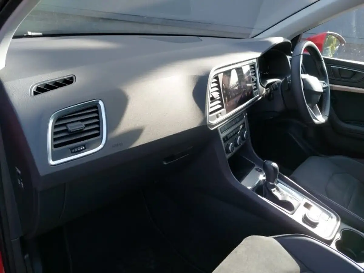 2023-seat-ateca-15-ecotsi-xperience-dsg-big-4