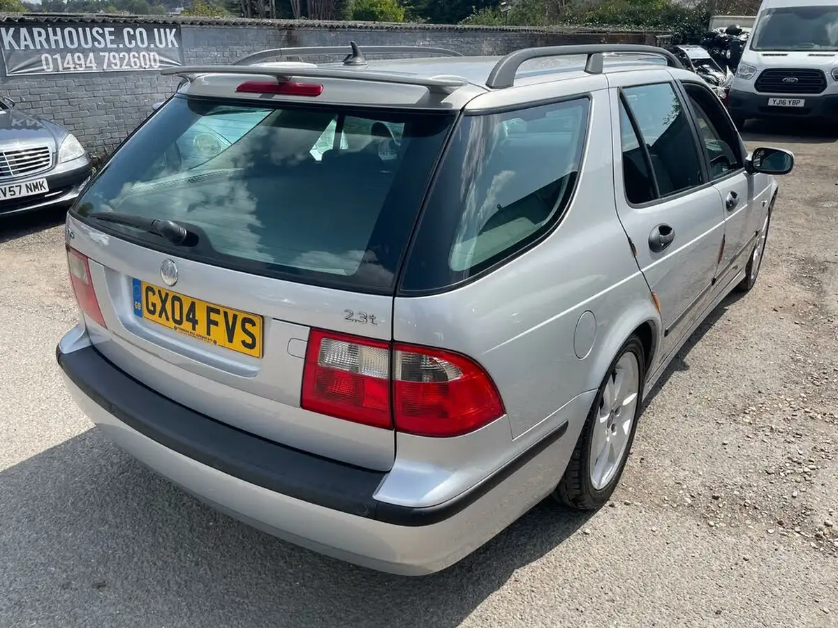 2004-saab-9-5-23-vector-estate-5d-auto-big-5