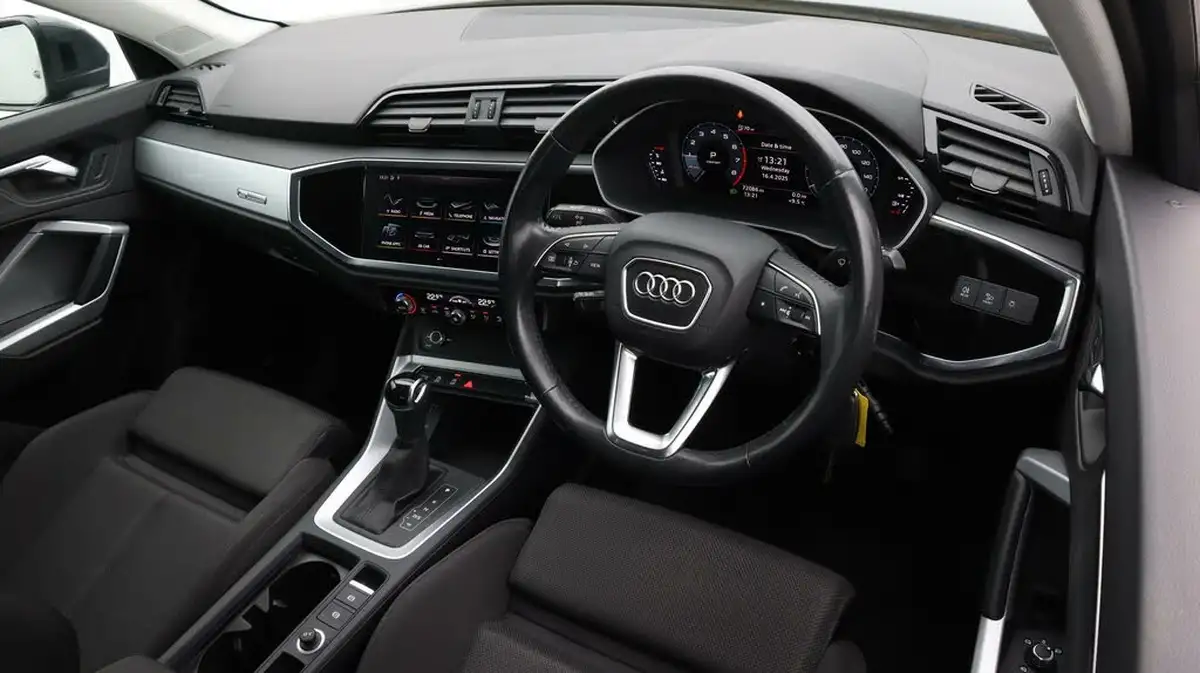2019-audi-q3-15-35-tfsi-sport-cod-ss-station-wagon-1495cc-s-tronic-big-8