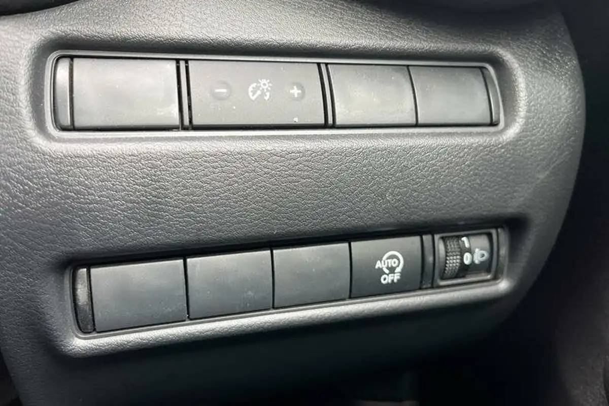 2024-nissan-juke-10-dig-t-n-connecta-big-29