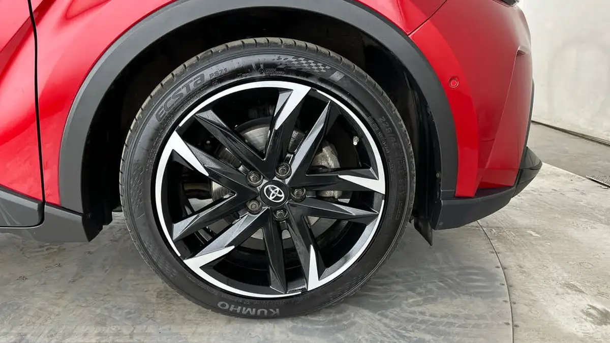 2021-toyota-c-hr-18-vvt-i-gr-sport-big-19