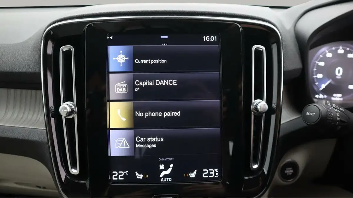 2020-volvo-xc40-20-b4-inscription-pro-big-11