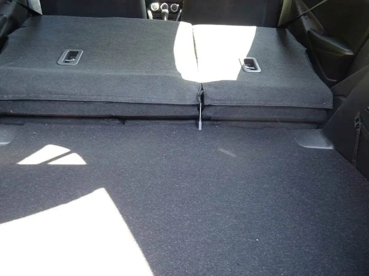 2019-mazda-mazda2-15-se-l-nav-big-33
