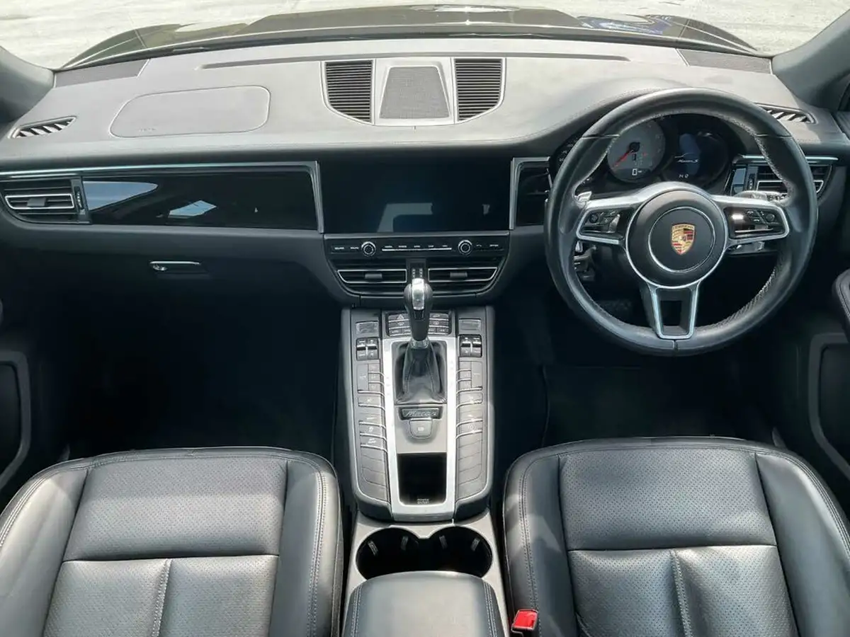 2021-porsche-macan-30-s-big-20