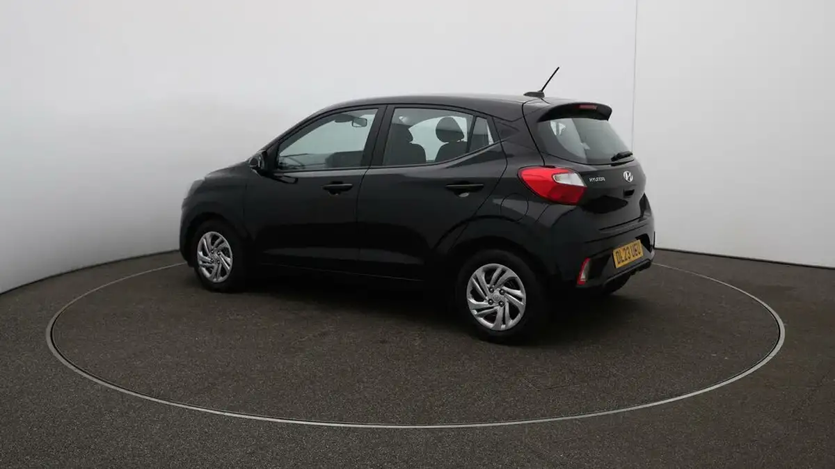 2023-hyundai-i10-10-se-big-27
