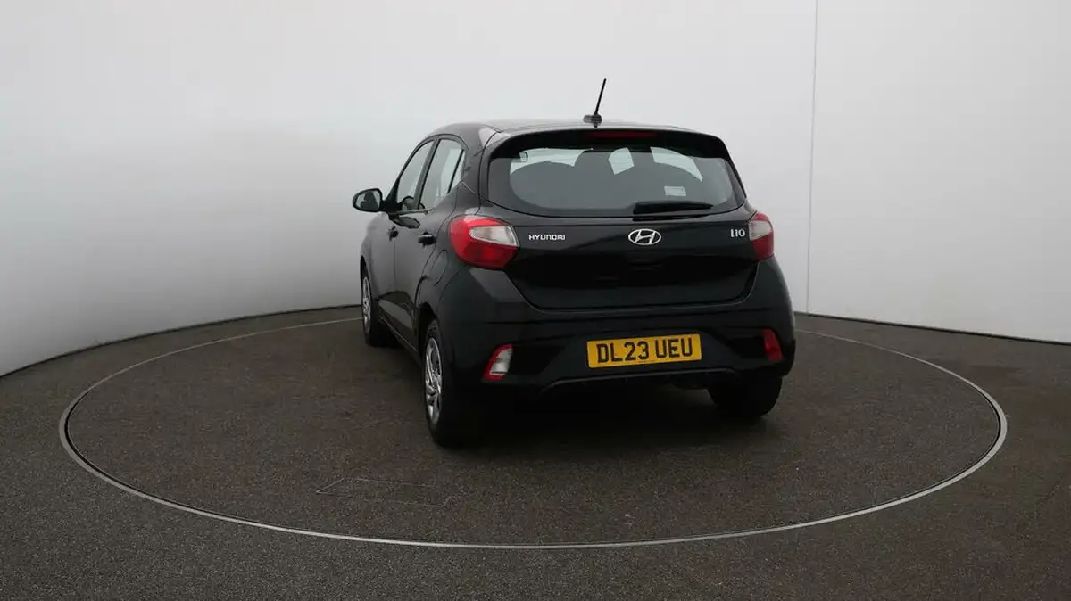2023-hyundai-i10-10-se-big-51