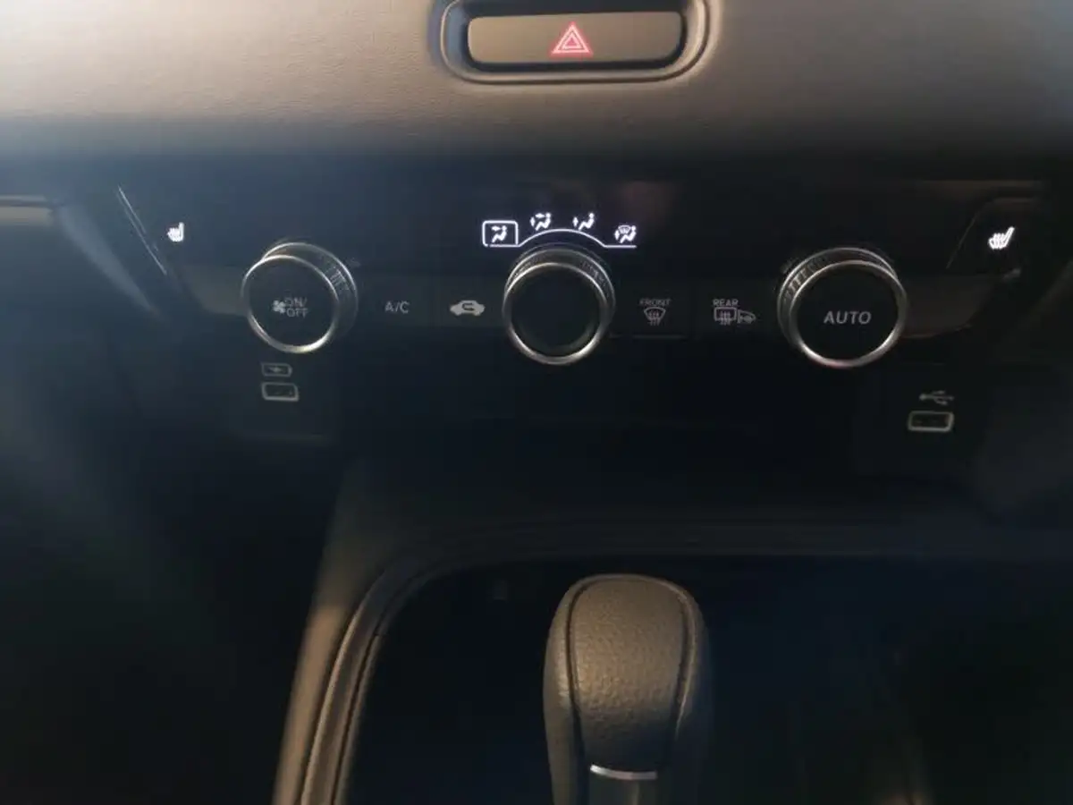 2022-honda-hr-v-15-i-mmd-elegance-big-16