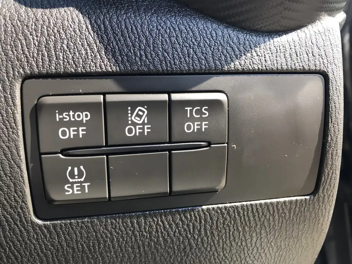 2018-mazda-cx-3-15td-sport-nav-2wdss-big-23