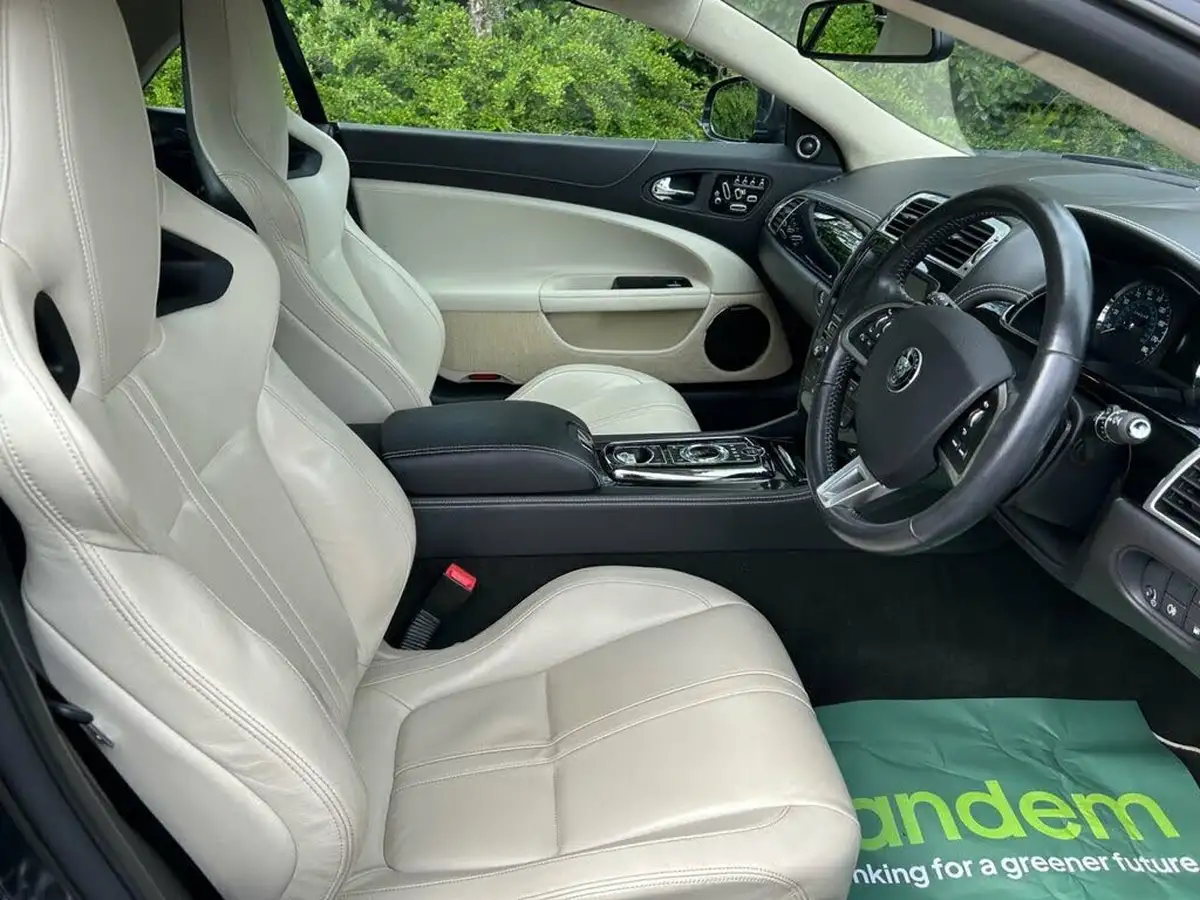 2014-jaguar-xk-50-portfolio-convertible-big-20