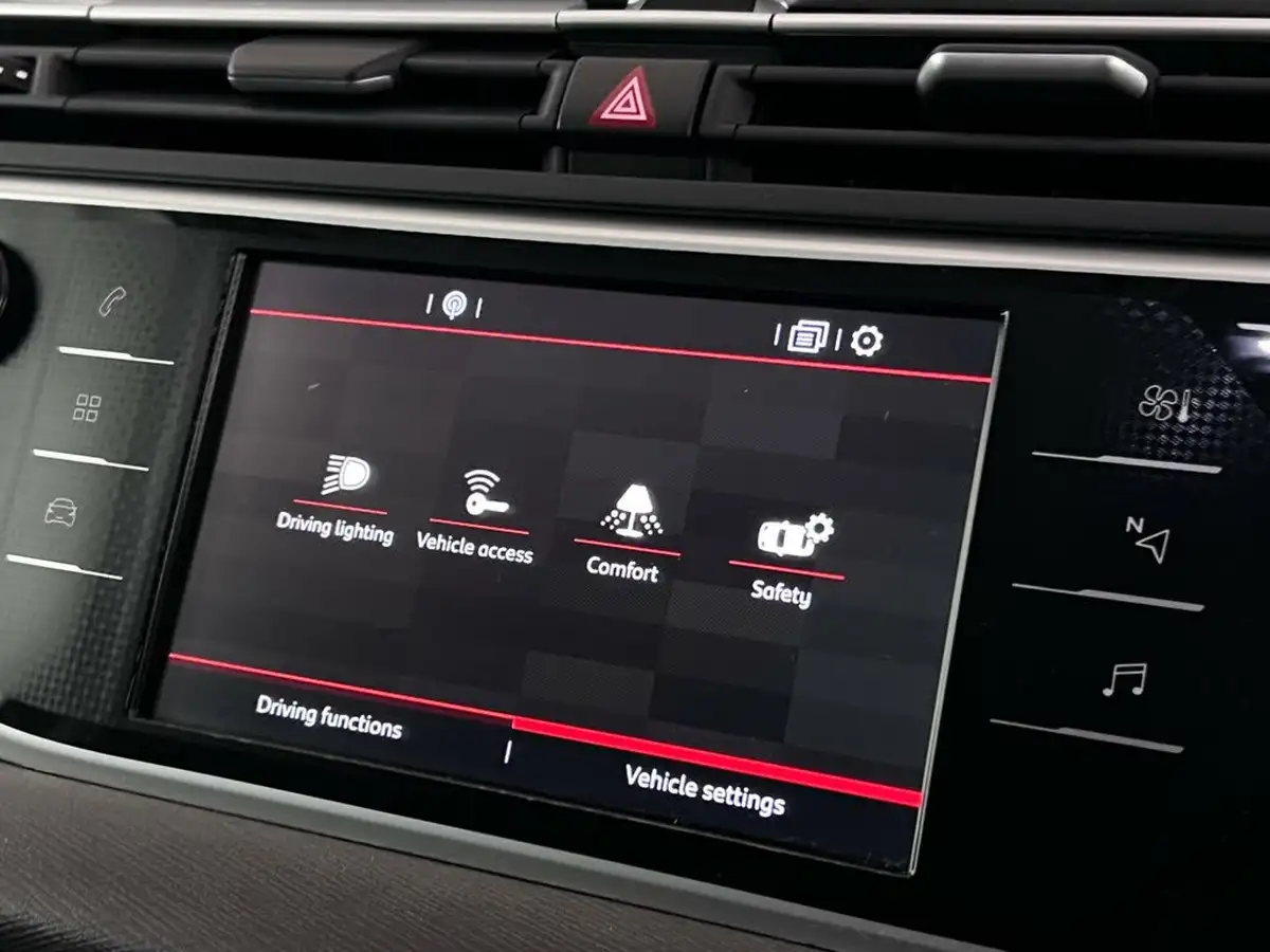 2019-citroen-grand-c4-spacetourer-15bluehdi-feel-big-18