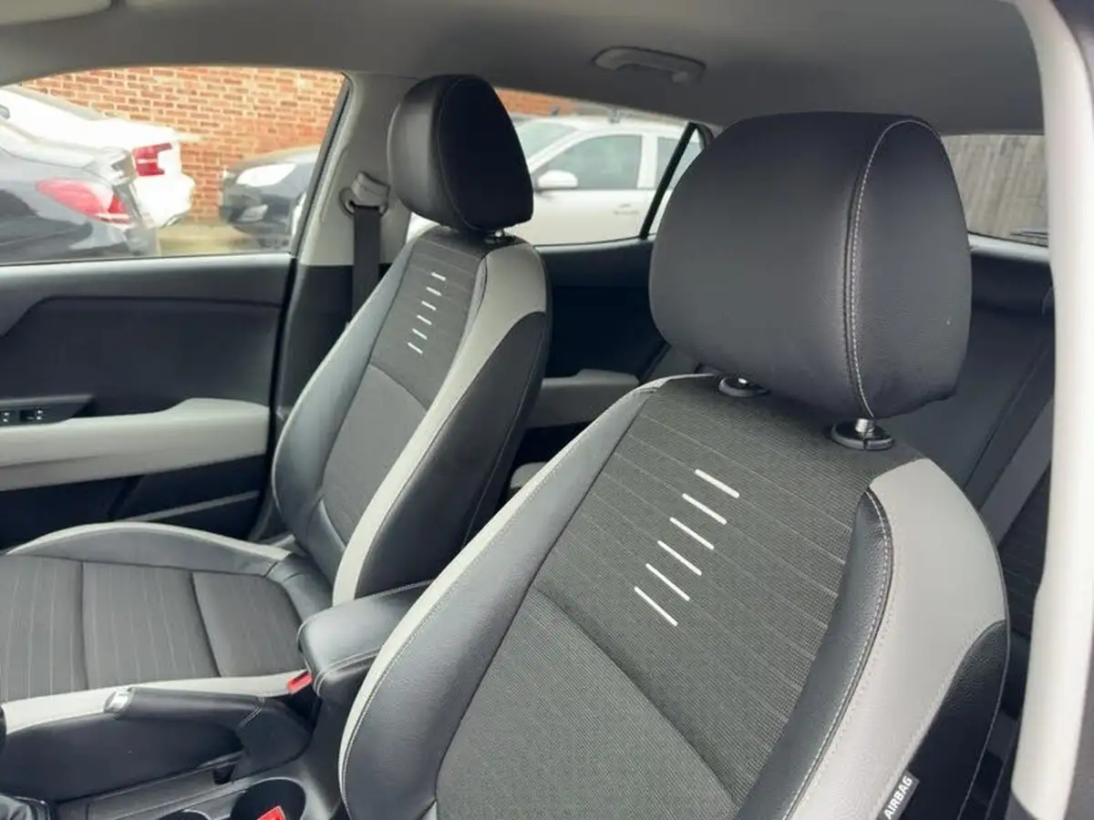 2020-kia-stonic-10-t-gdi-3-big-30