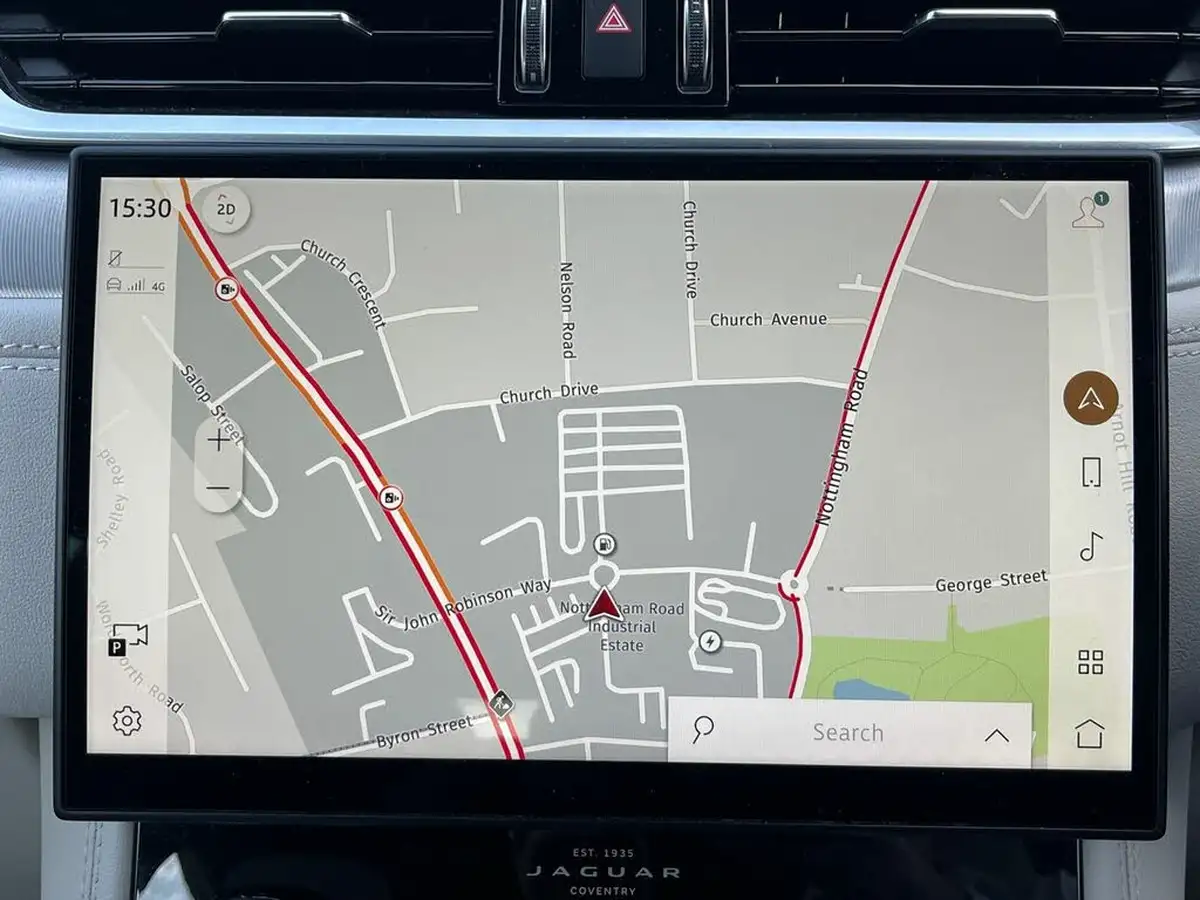 2023-jaguar-f-pace-20-d200-r-dynamic-se-big-15