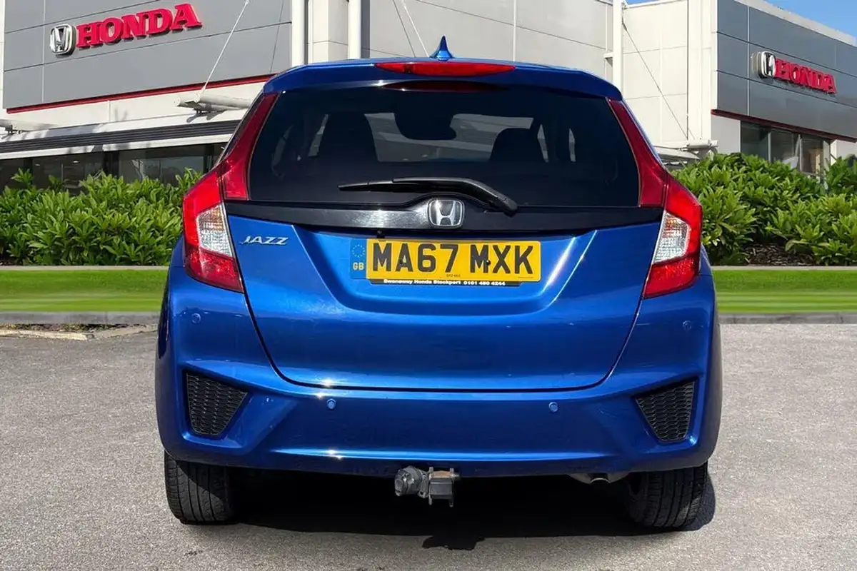 2017-honda-jazz-13-i-vtec-ex-big-5