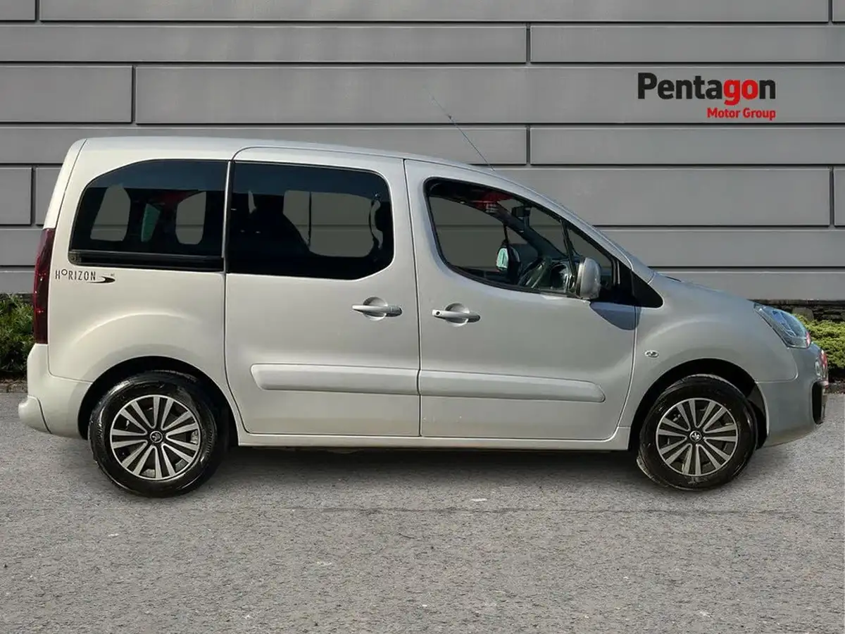 2018-peugeot-partner-big-10