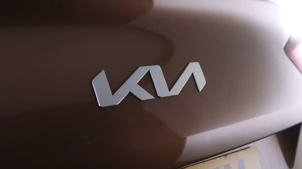 2022-kia-xceed-10-t-gdi-2-big-18