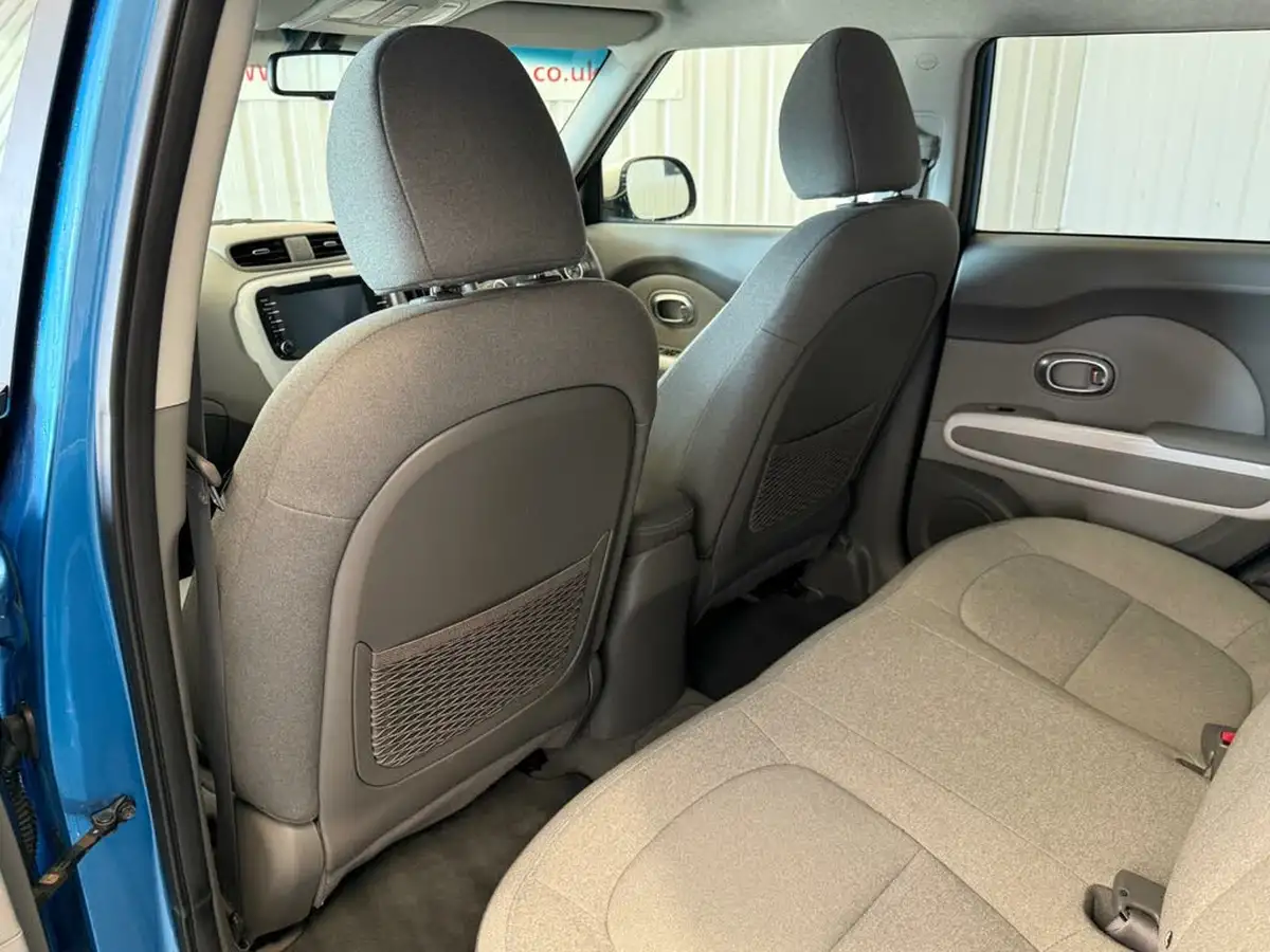 2016-kia-soul-ev-ev-big-10