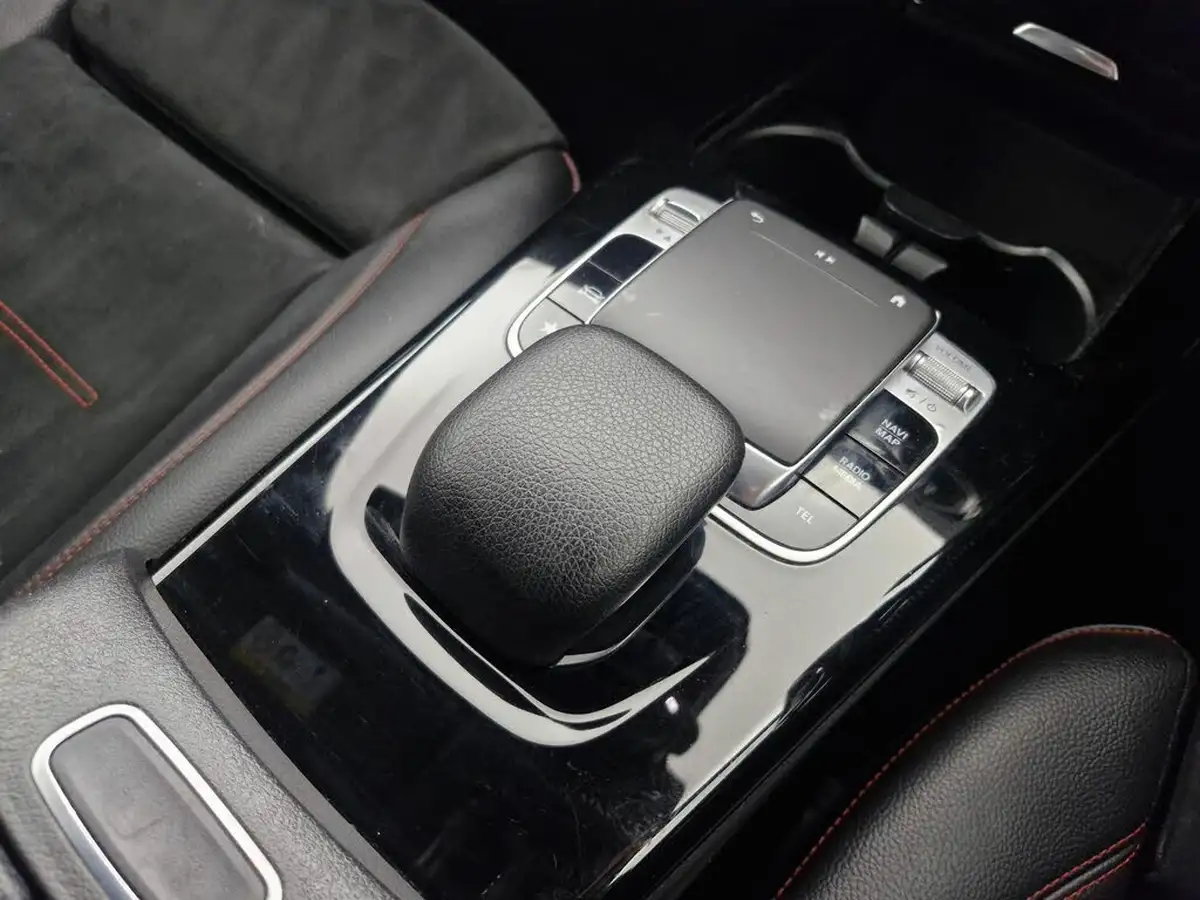 2019-mercedes-benz-a-class-13-a200-amg-line-hatchback-5d-7g-dct-big-11