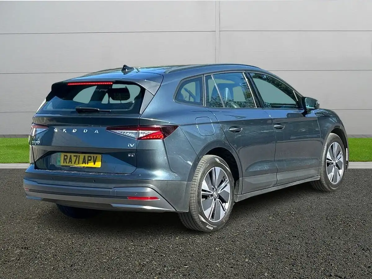 2021-skoda-enyaq-e-60-62-kwh-big-6