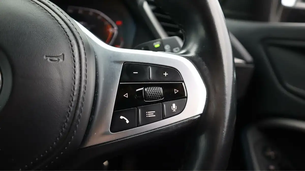 2021-bmw-1-series-15-118i-m-sport-lcp-dct-big-27