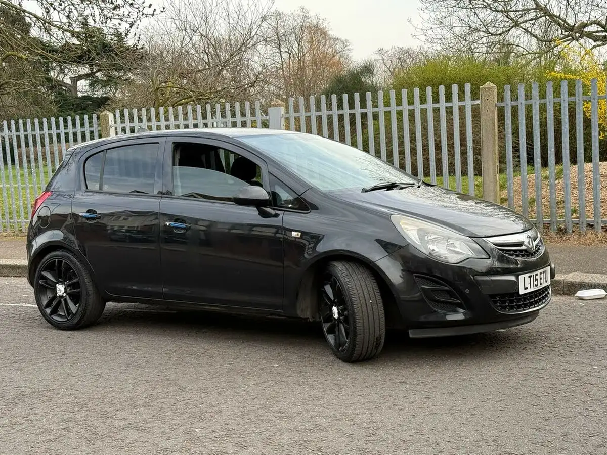 2015-vauxhall-corsa-12-sting-16v-vvt-85ps-ac-5d-big-13