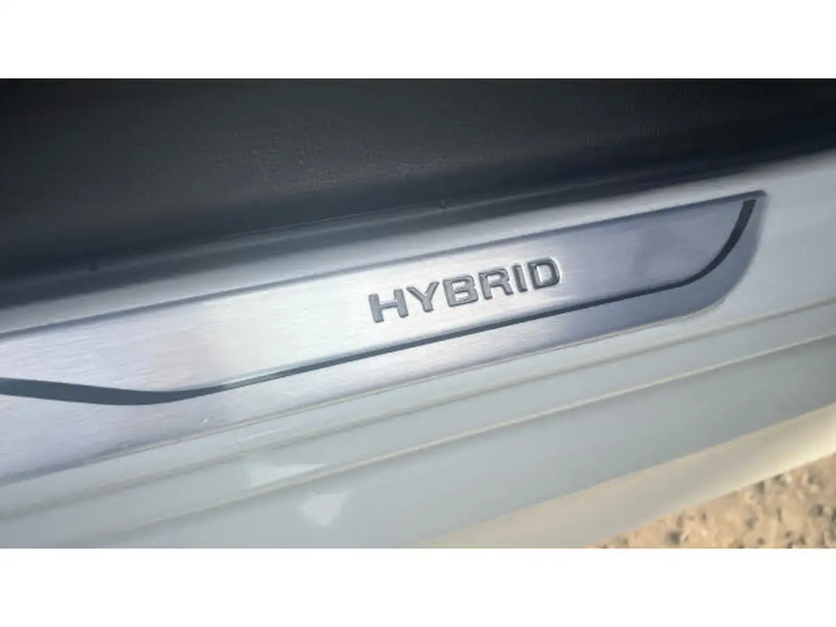 2022-toyota-yaris-15-vvt-i-dynamic-big-33