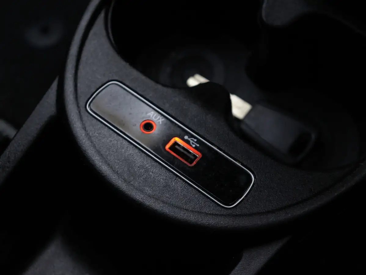 2018-abarth-595-14-tjet-mta-big-26