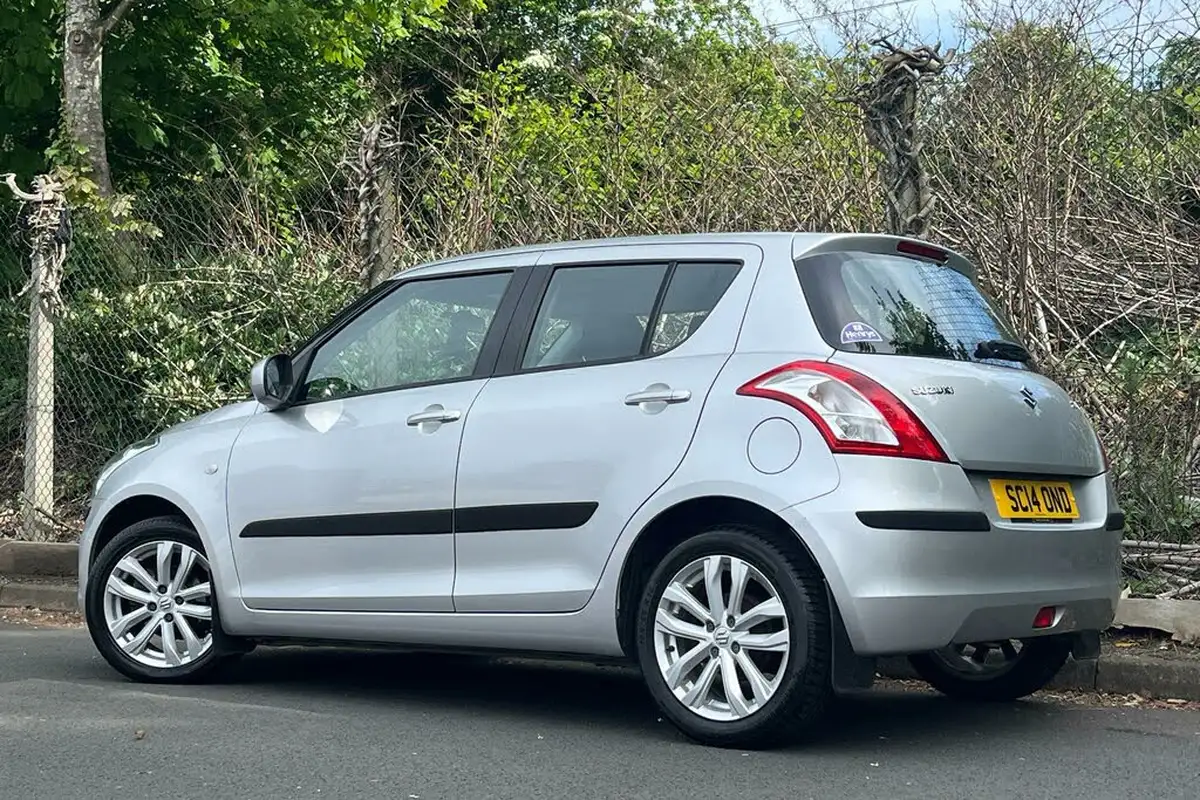 2014-suzuki-swift-12-sz3-94ps-5d-big-1