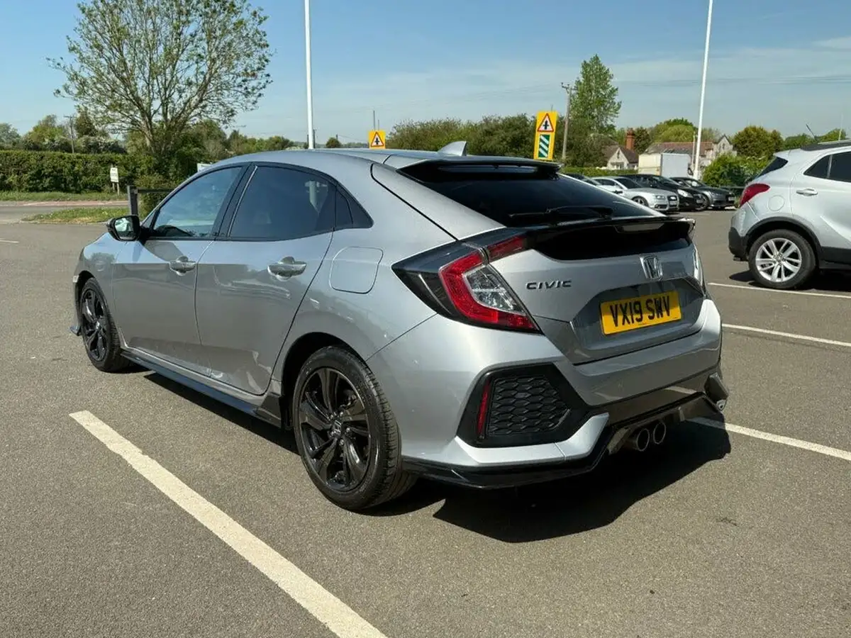 2019-honda-civic-15-vtec-turbo-sport-plus-ss-big-4