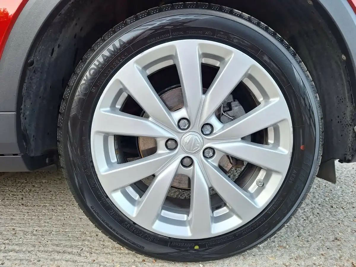 2019-mg-zs-suv-10t-gdi-excite-111ps-big-15
