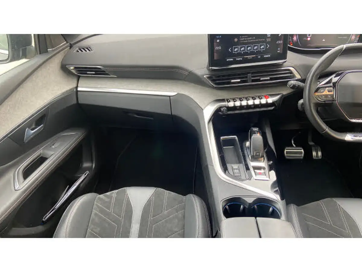 2022-peugeot-3008-suv-12-puretech-gt-premium-big-13