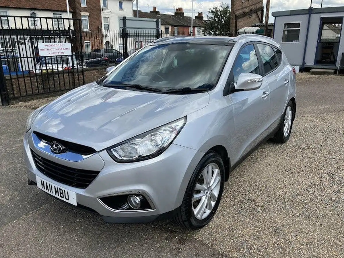 2011-hyundai-ix35-20td-premium-4wd-auto-big-4