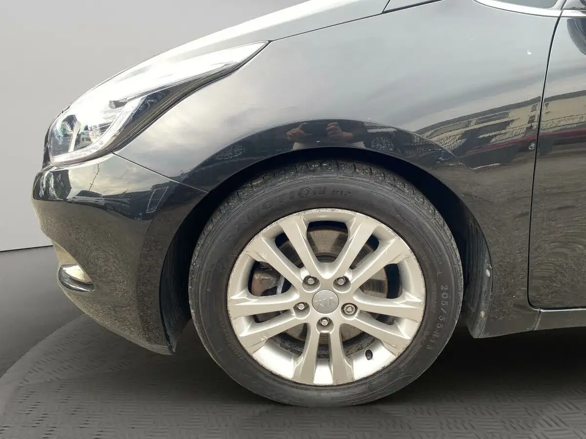 2012-kia-ceed-16crdi-2-hatchback-big-14