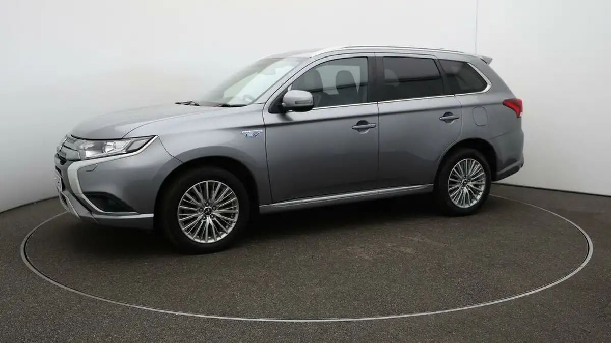 2020-mitsubishi-outlander-24-dynamic-phev-big-58