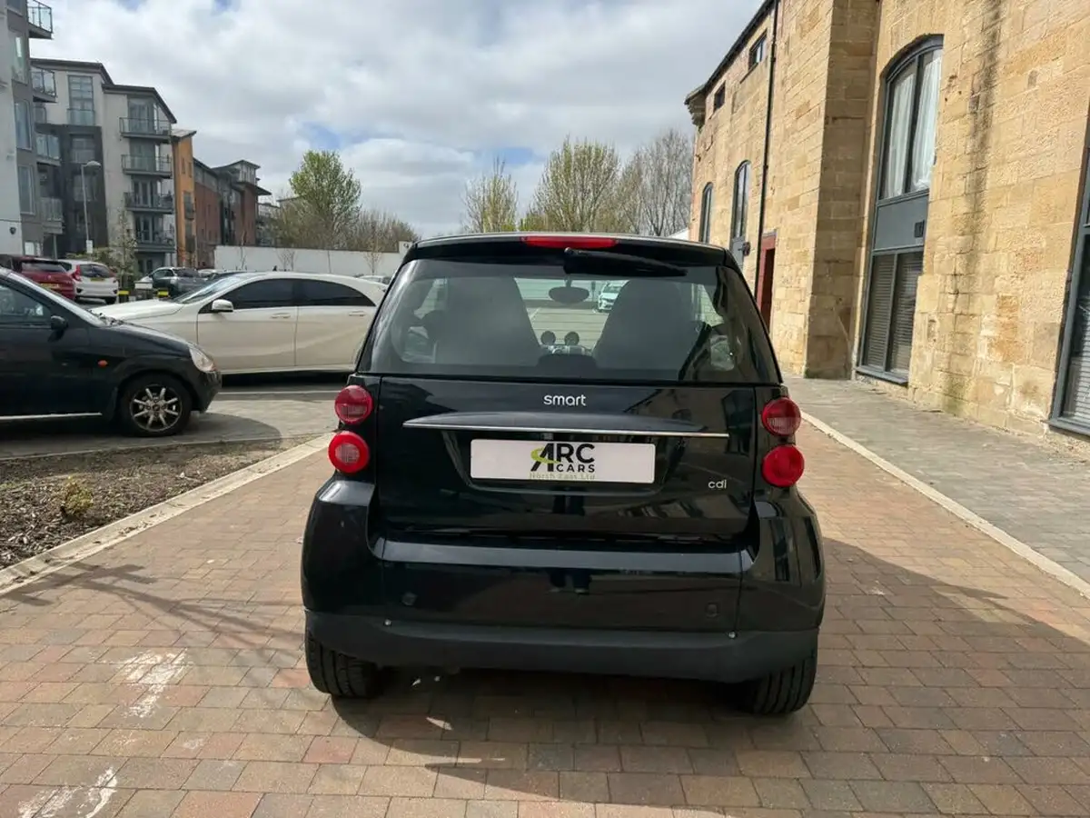 2010-smart-fortwo-08td-pulse-coupe-semi-a-big-19