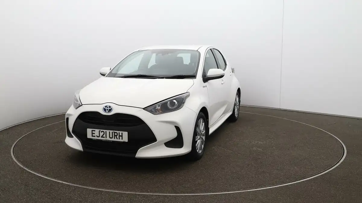 2021-toyota-yaris-15-vvt-i-icon-114bhp-hybrid-1490cc-e-cvt-big-31