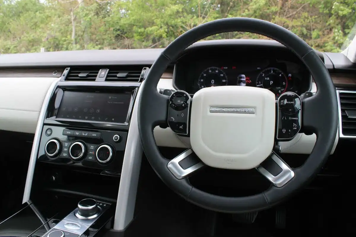 2019-land-rover-discovery-20-sd4-hse-big-9