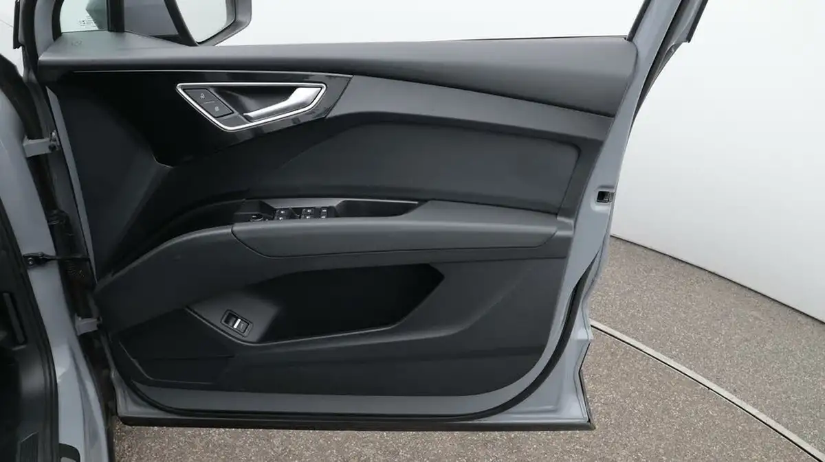 2022-audi-q4-e-tron-40e-s-line-station-wagon-big-15