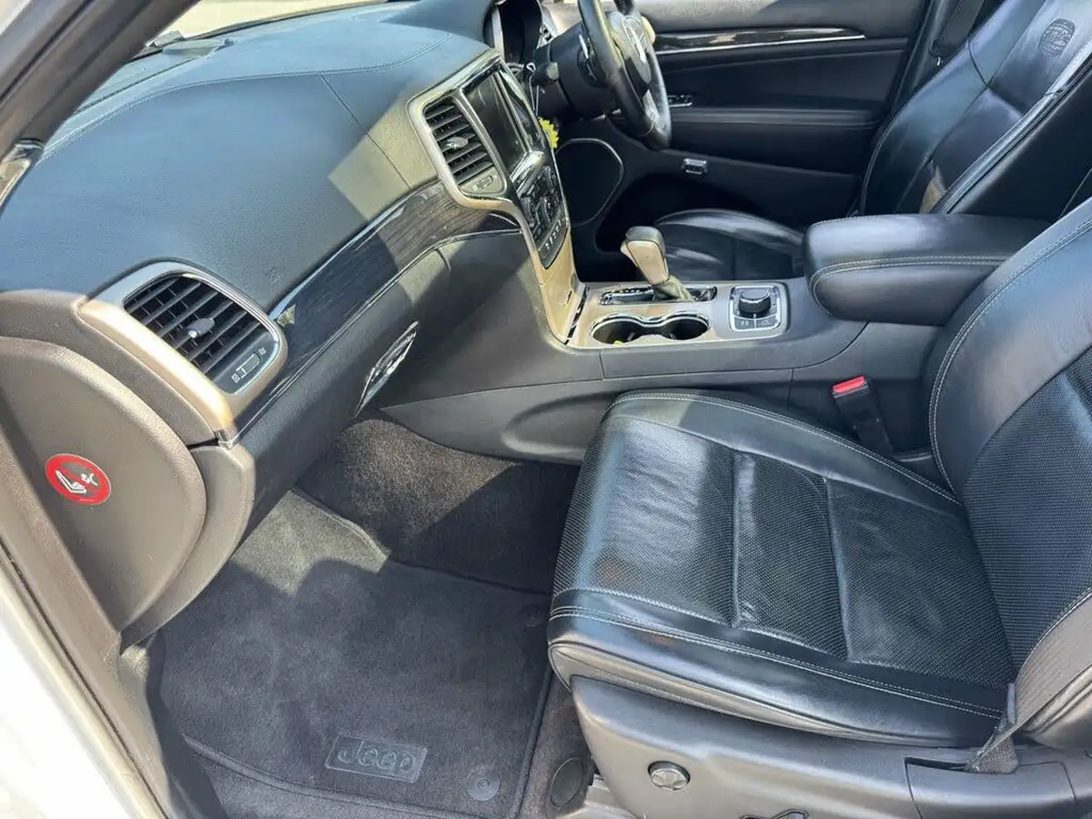 2018-jeep-grand-cherokee-30crd-overland-4x4-big-28