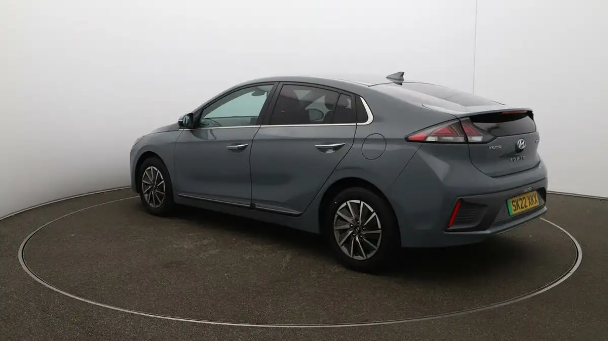 2022-hyundai-ioniq-e-premium-se-electric-big-55