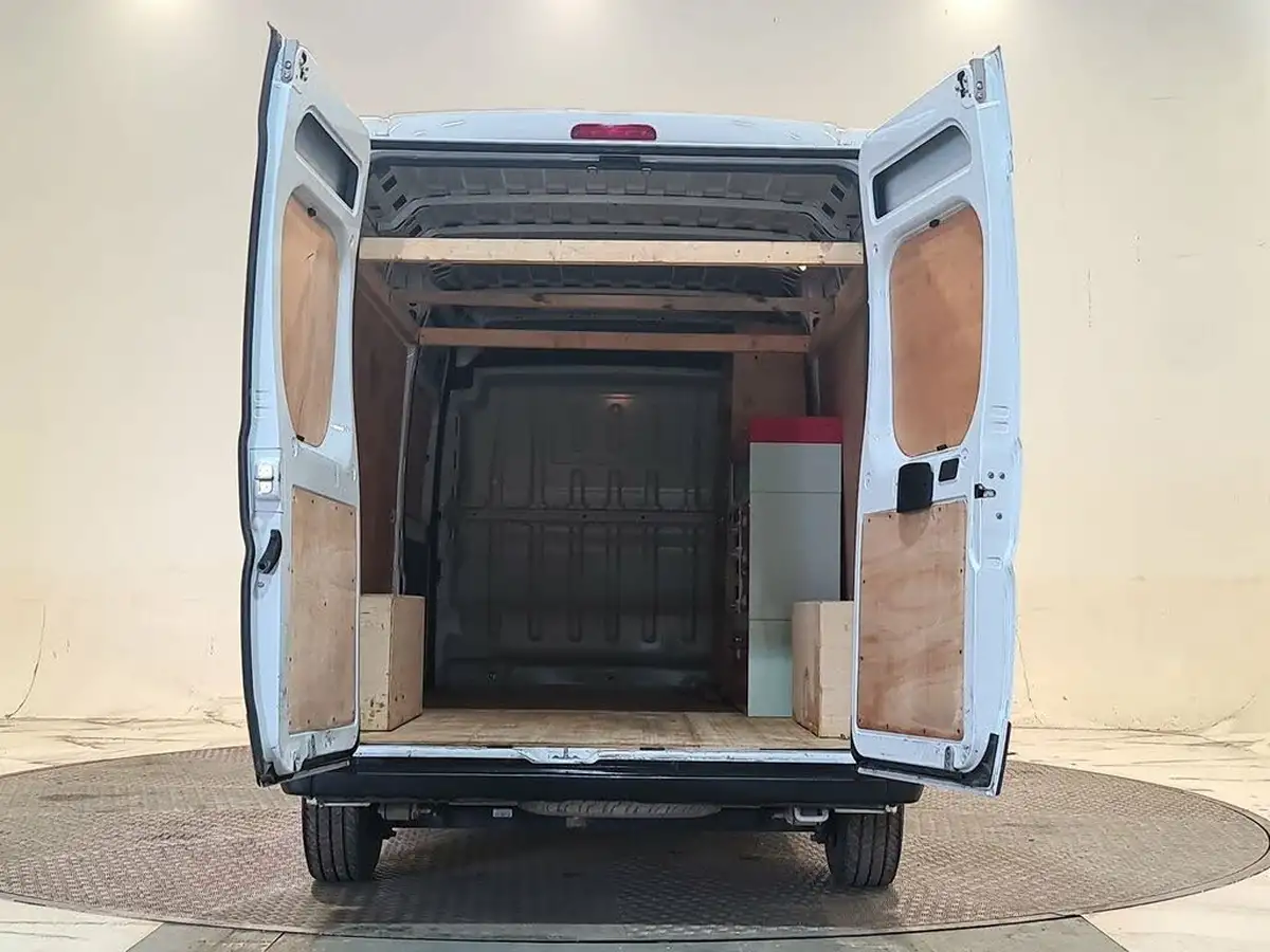 2022-peugeot-boxer-22-bluehdi-professional-335-l3-h2-panel-big-18
