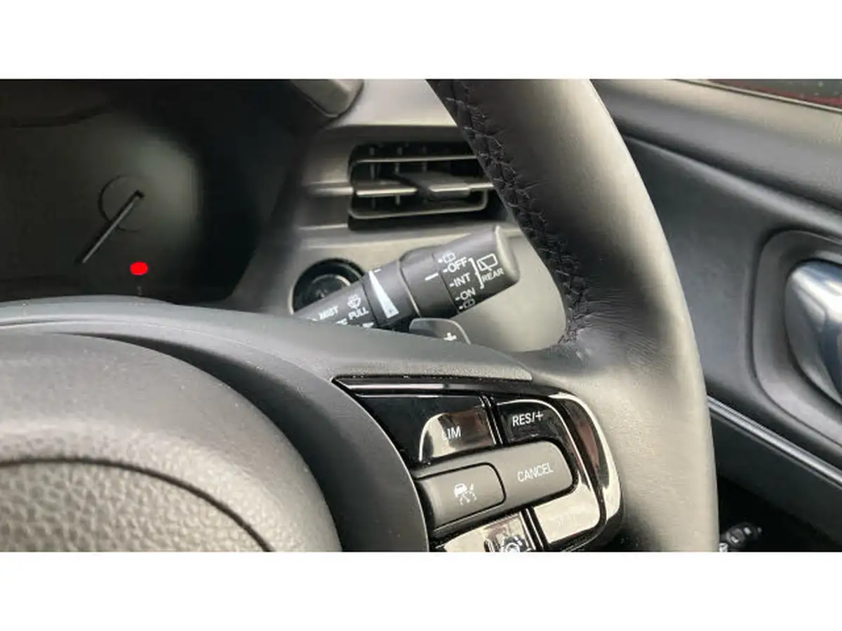 2022-honda-hr-v-15-i-mmd-advance-big-23