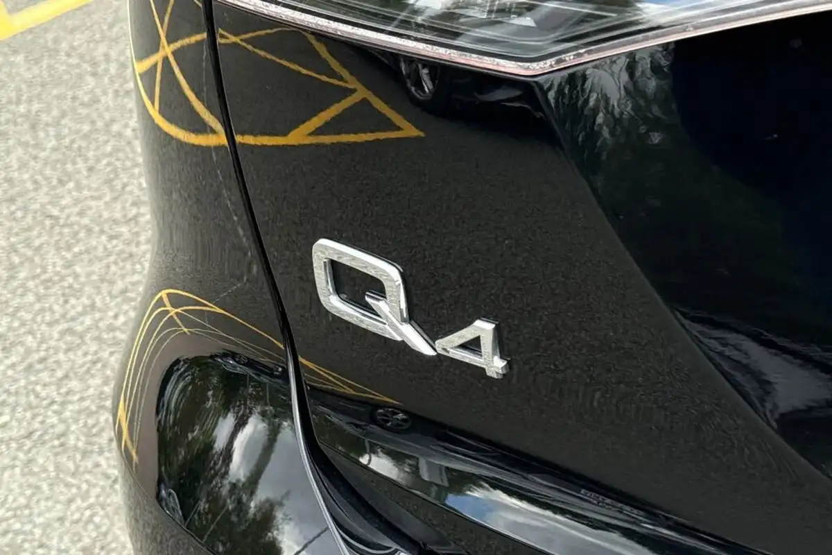 2024-audi-q4-e-tron-45e-sport-station-wagon-auto-big-24