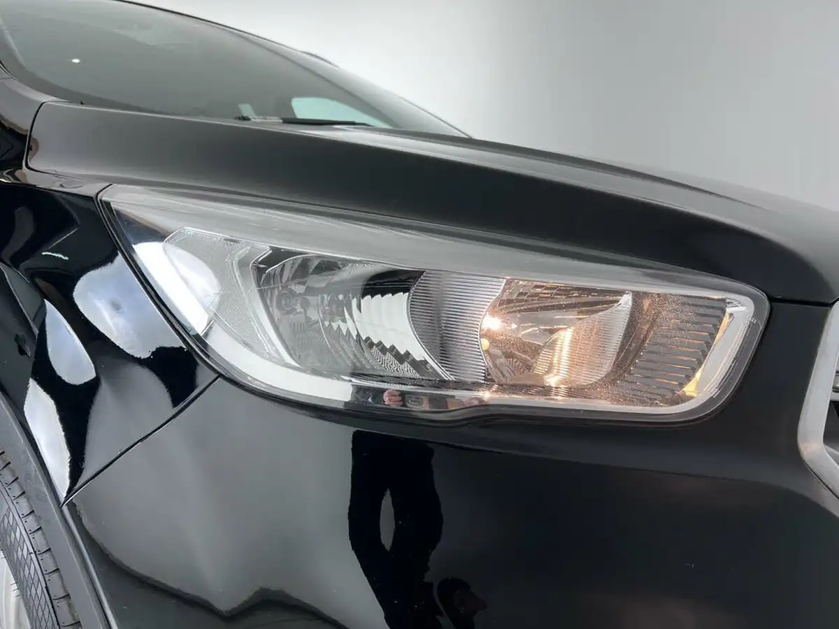 2017-ford-kuga-15tdci-zetec-ss-big-5
