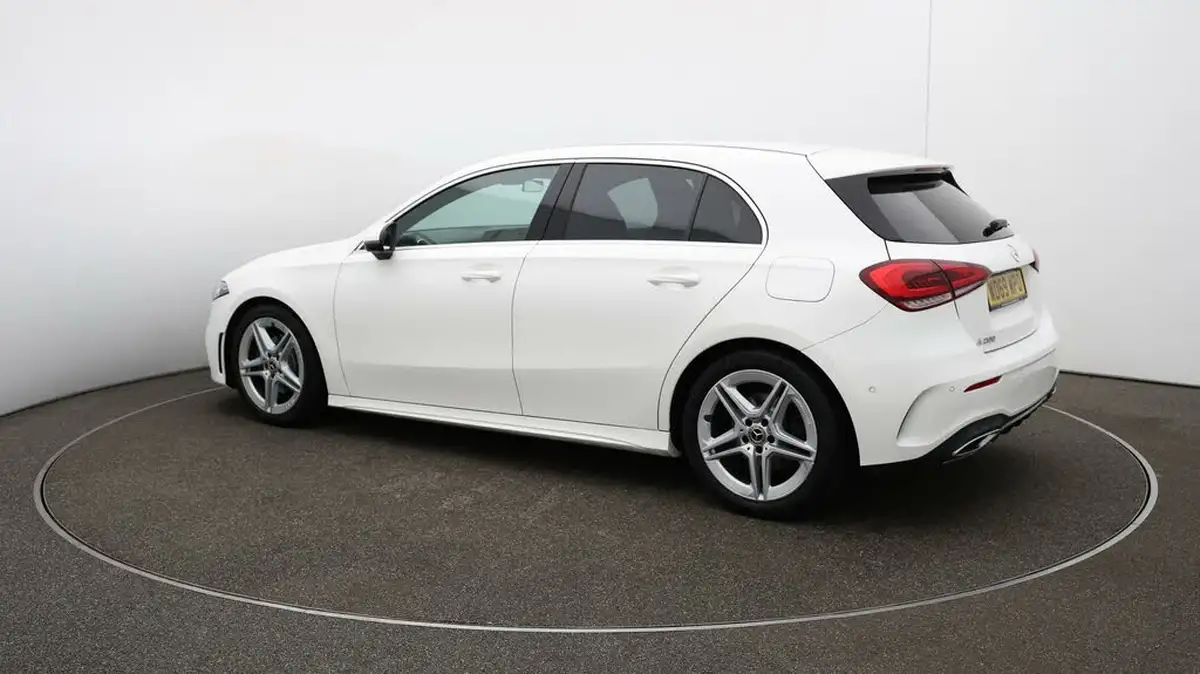 2020-mercedes-benz-a-class-13-a200-amg-line-executive-hatchback-5d-big-29