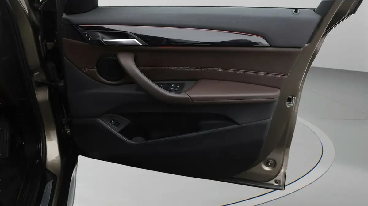 2020-bmw-x1-20-xdrive20i-xline-189bhp-big-14