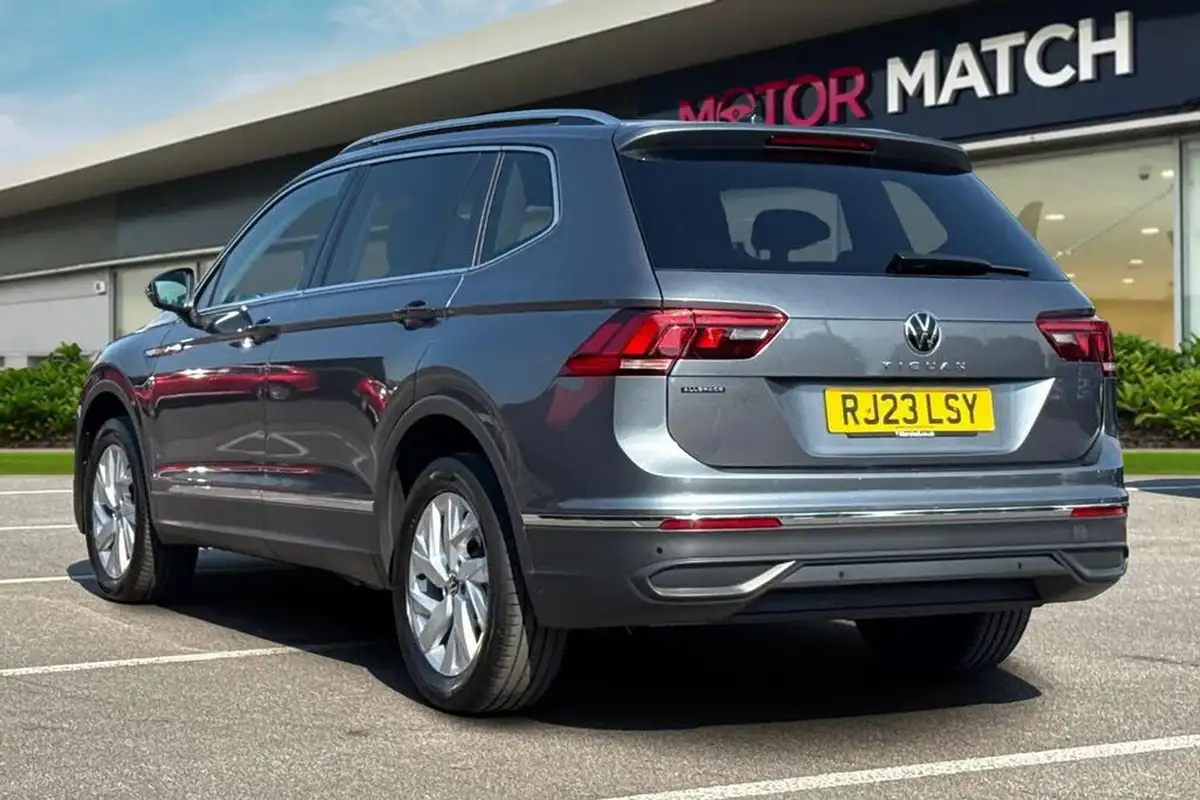 2023-volkswagen-tiguan-allspace-15-tsi-life-big-1