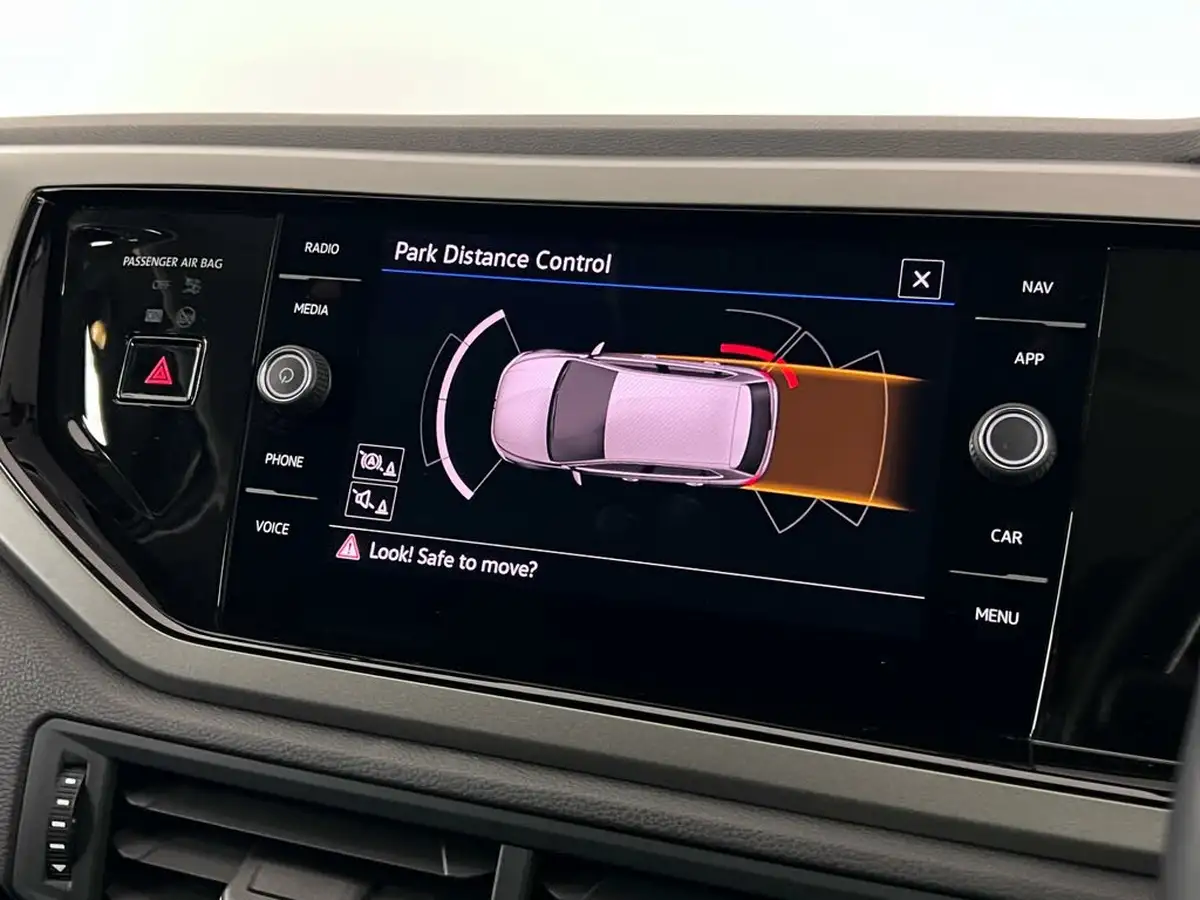 2021-volkswagen-polo-10-tsi-match-big-24