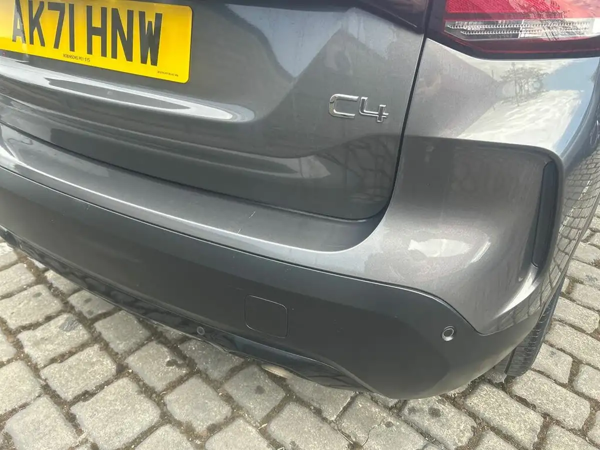2022-citroen-c4-12-puretech-shine-130ps-big-32