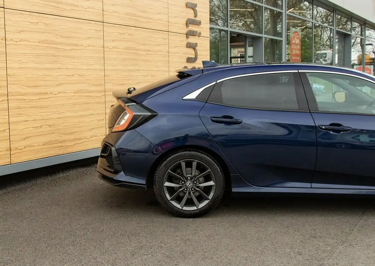 2020-honda-civic-10-vtec-turbo-ex-ss-hatchback-5d-big-7